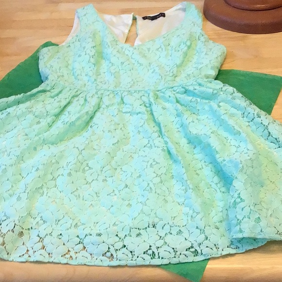 HeartSoul Dresses & Skirts - ☘️2/$10☘️Sale! Heart Soul mini/knee length mint green Med juniors lined dress